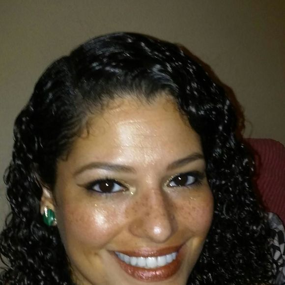 Meet your Posher, Kira - Picture 1 of 1